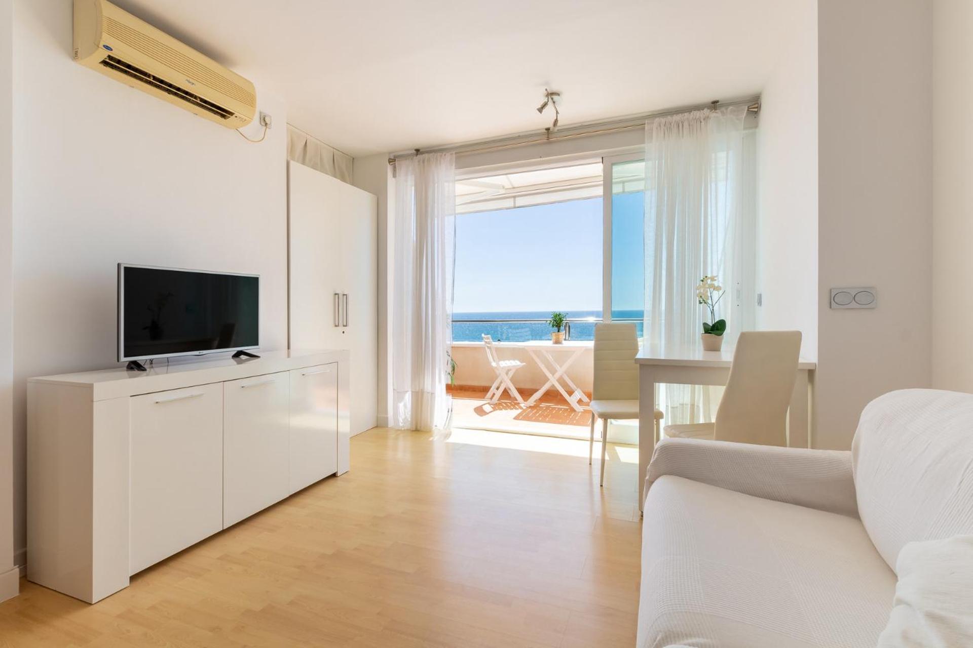 Roca Chica - Parking - Frente Playa - Terraza - Wifi - Bajondillo Y Carihuela Apartment Torremolinos Ngoại thất bức ảnh
