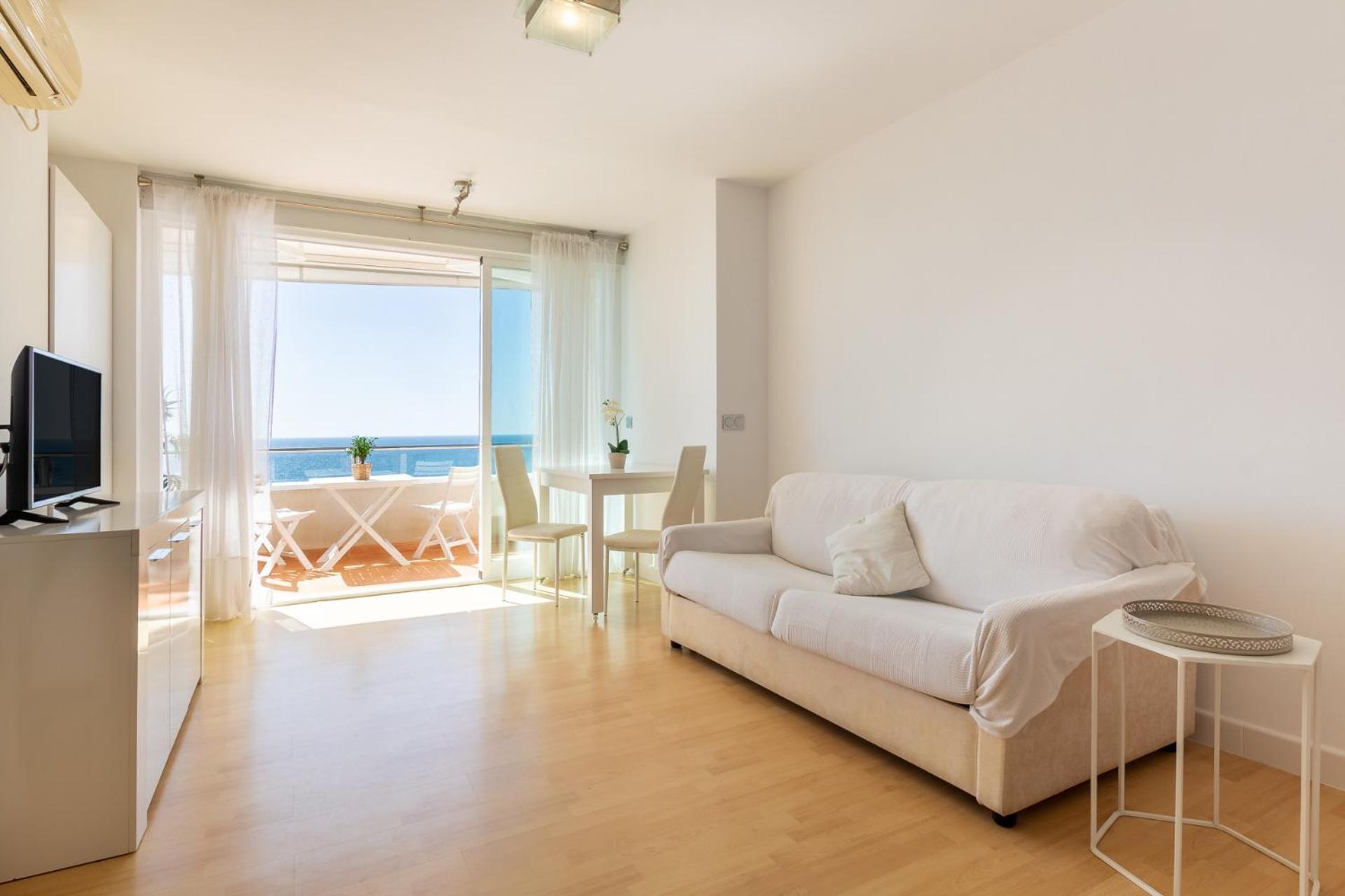 Roca Chica - Parking - Frente Playa - Terraza - Wifi - Bajondillo Y Carihuela Apartment Torremolinos Ngoại thất bức ảnh
