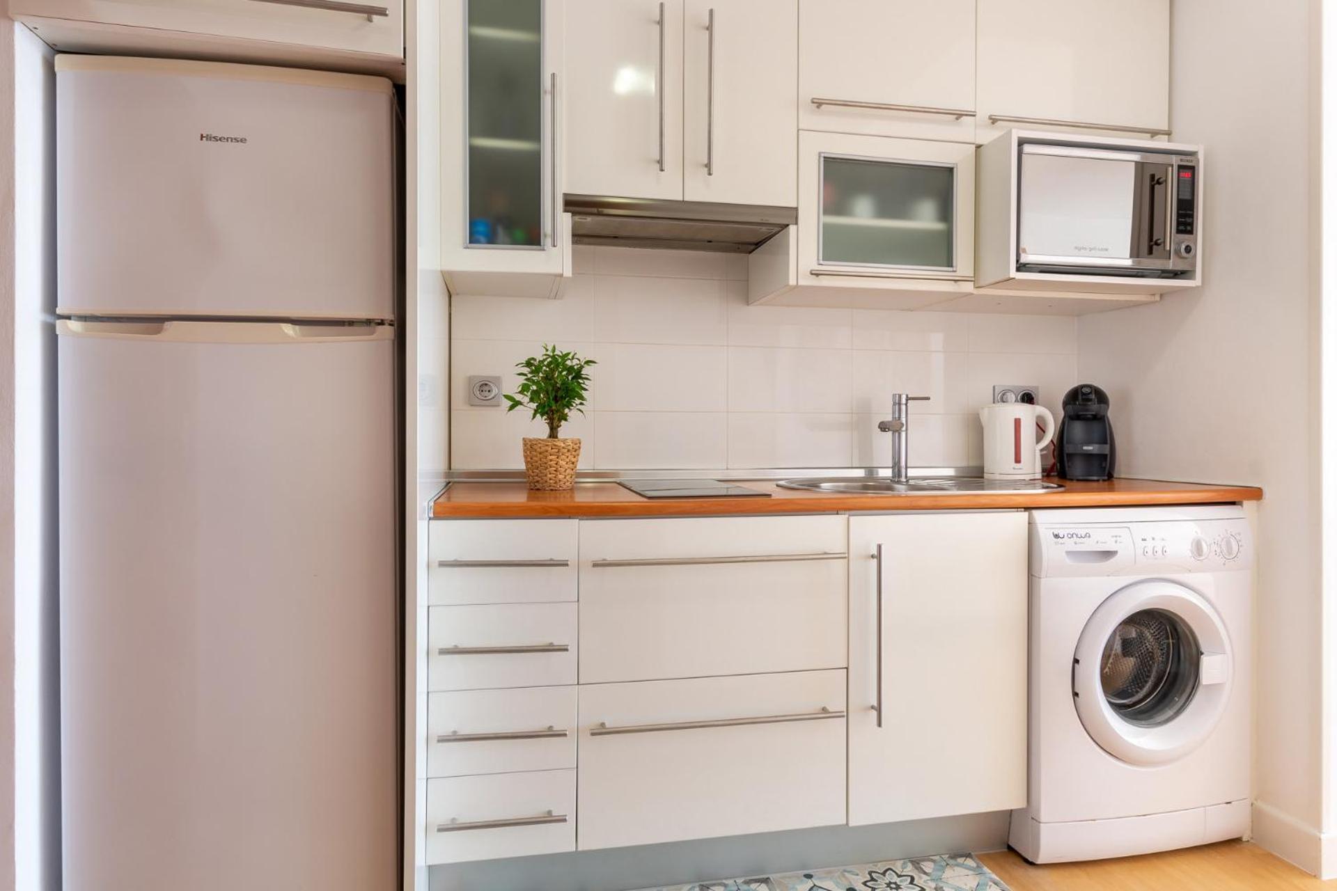 Roca Chica - Parking - Frente Playa - Terraza - Wifi - Bajondillo Y Carihuela Apartment Torremolinos Ngoại thất bức ảnh